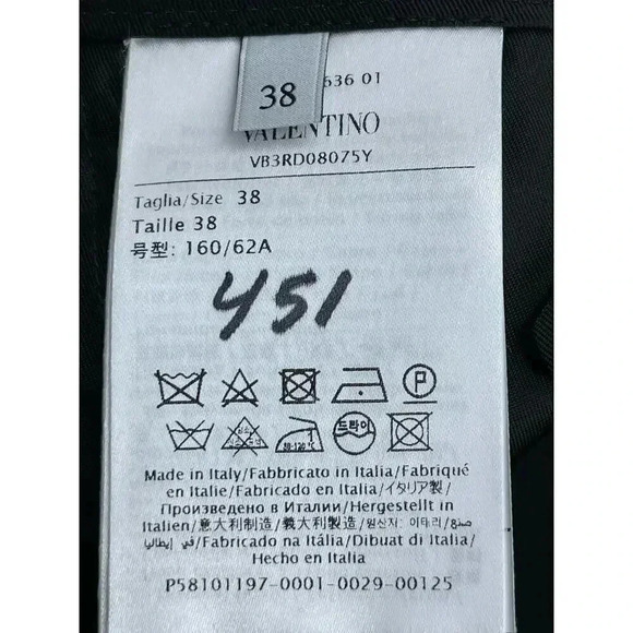 Valentino Garavani Womens V detail Bermuda Black Shorts size 38 New - Picture 8 of 12